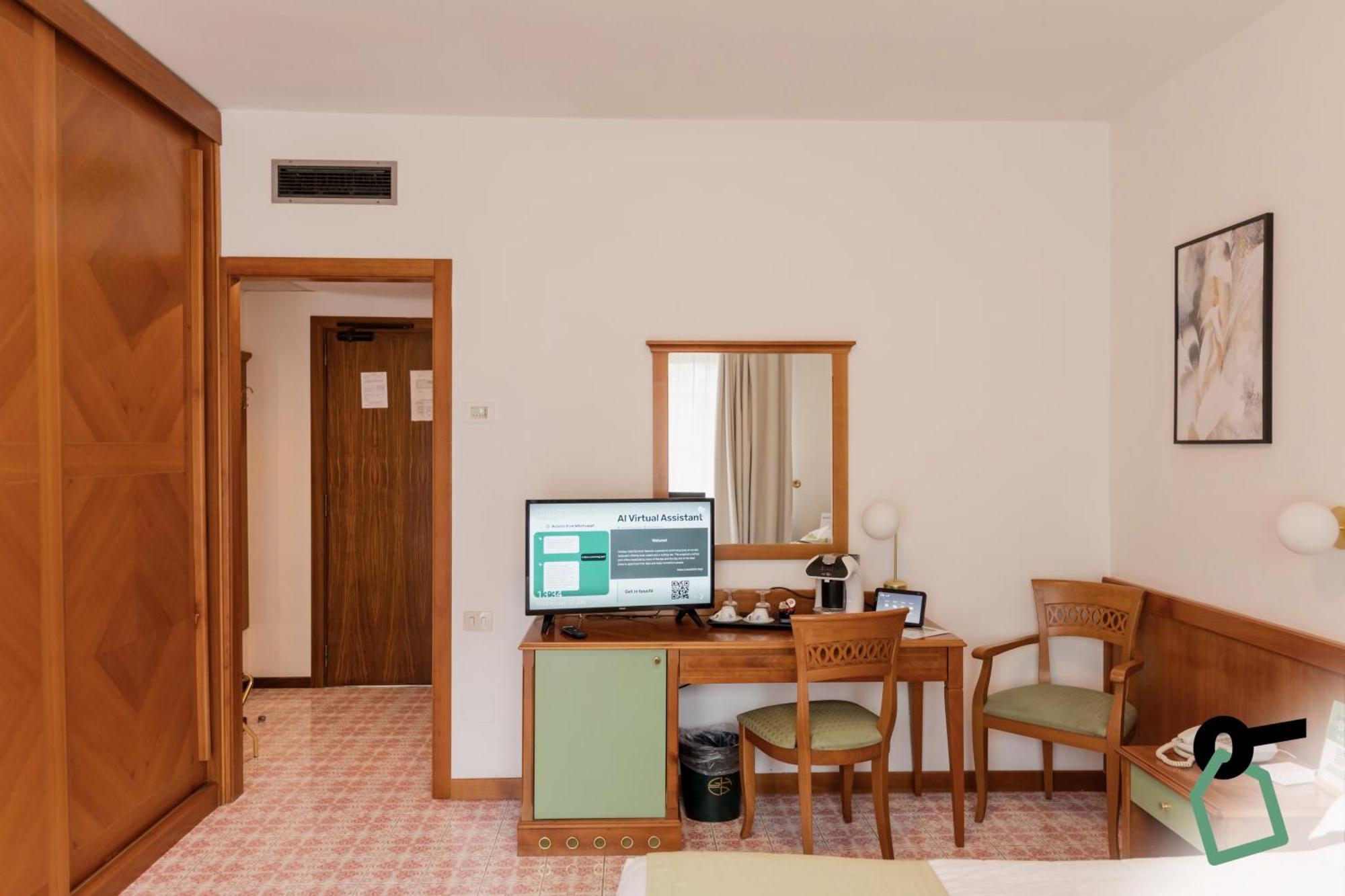 Hotiday Hotel Sorrento Exterior foto